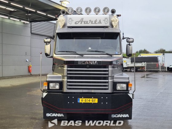 スカニア 85M 4X2 キャンピングカー