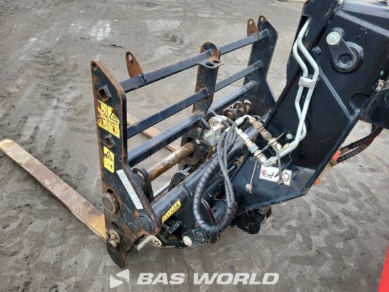 马尼托 MT1840 伸缩臂叉装机