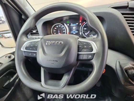 イヴェコ・デイリー 35C16 ボックスボディ