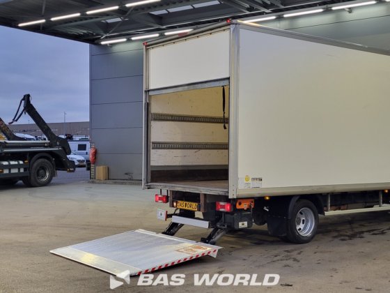 イヴェコ・デイリー 35C16 ボックスボディ