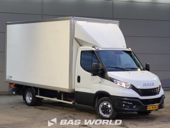 イヴェコ・デイリー 35C16 ボックスボディ