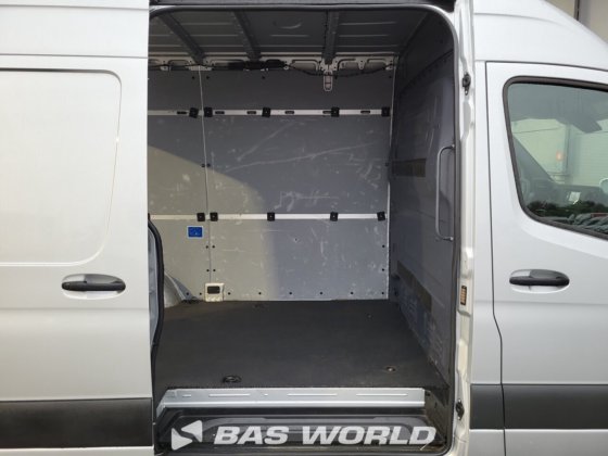 メルセデス スプリンター 315 CDI クローズド・ボックス・バン