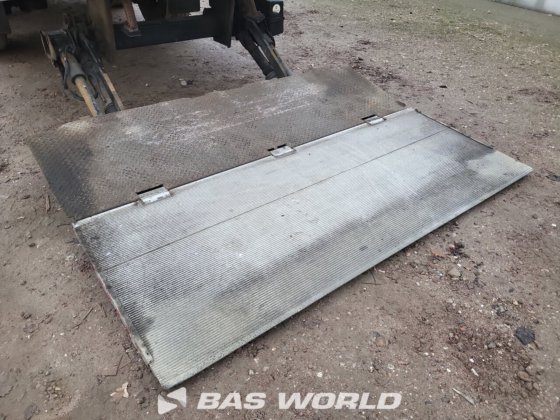 Tracon 封闭箱式半拖车