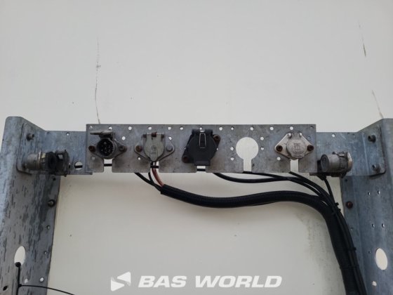 Tracon 封闭箱式半拖车