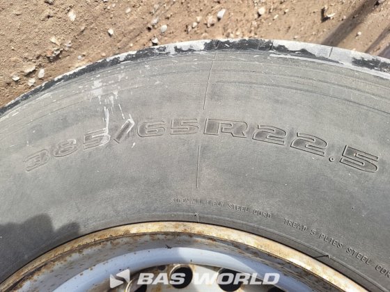 Tracon 封闭箱式半拖车