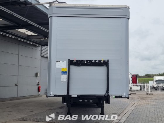 柯格尔帘边半挂车