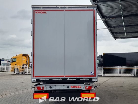柯格尔帘边半挂车