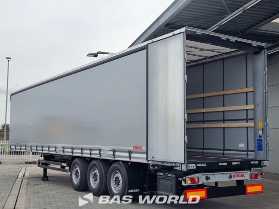 ケーゲル・カーテンサイド・セミトレーラー