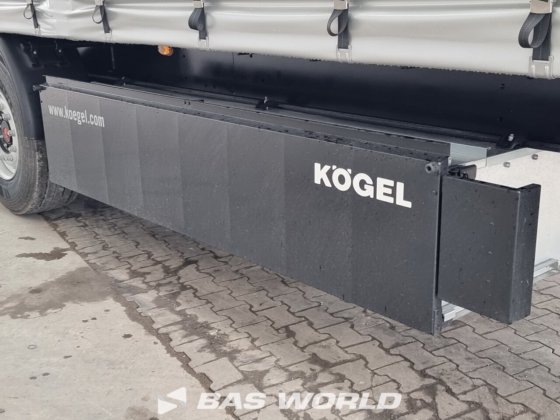 ケーゲル・カーテンサイド・セミトレーラー