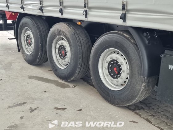 ケーゲル・カーテンサイド・セミトレーラー