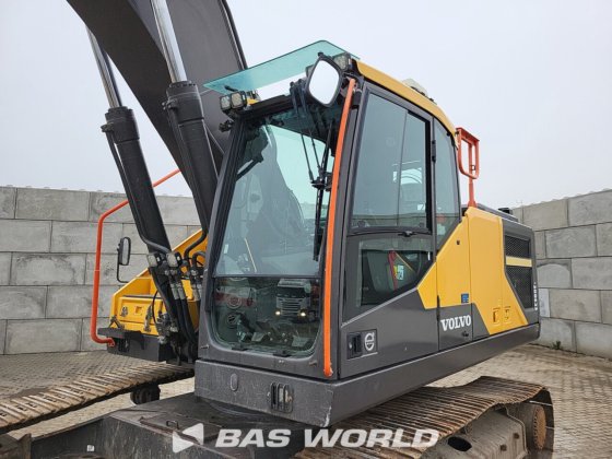 沃尔沃 EC300 E L 履带式挖掘机