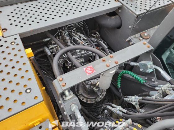 沃尔沃 EC300 E L 履带式挖掘机