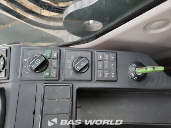 沃尔沃 EC300 E L 履带式挖掘机