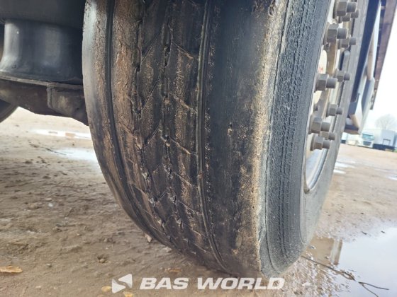 レンダーズクローズドボックスセミトレーラー