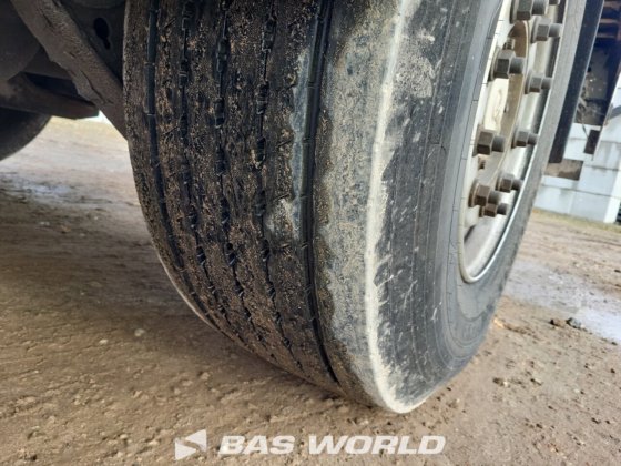 レンダーズクローズドボックスセミトレーラー