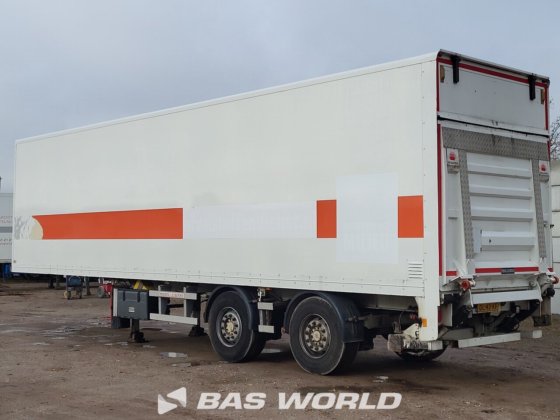 レンダーズクローズドボックスセミトレーラー