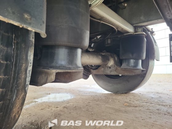 レンダーズクローズドボックスセミトレーラー