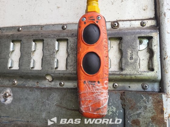 レンダーズクローズドボックスセミトレーラー