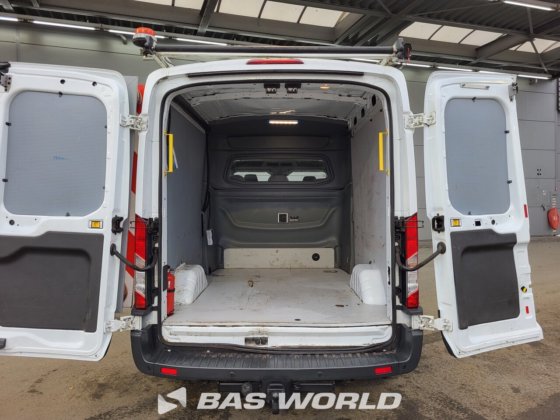 フォード トランジット 130pk クローズド・ボックス・バン