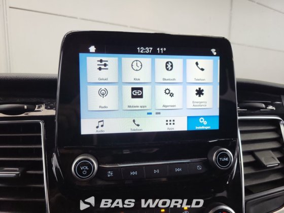 福特全顺 Custom 130PK 封闭箱式货车