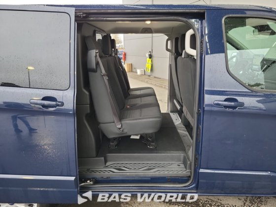 福特全顺 Custom 130PK 封闭箱式货车