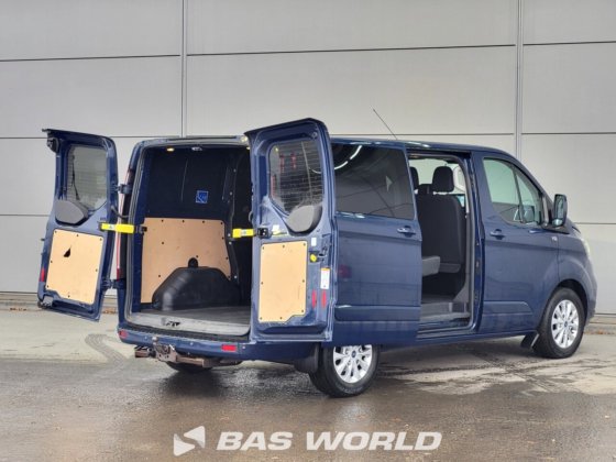 福特全顺 Custom 130PK 封闭箱式货车