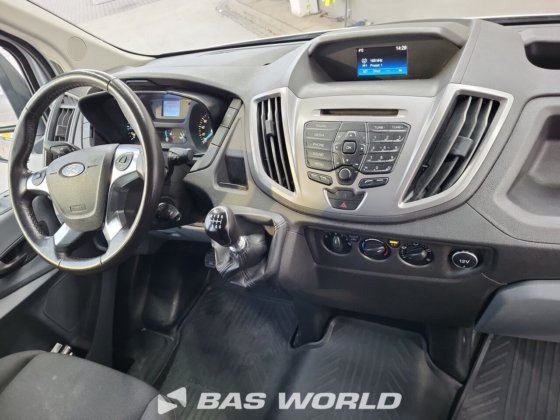 フォード トランジット 130pk クローズド・ボックス・バン