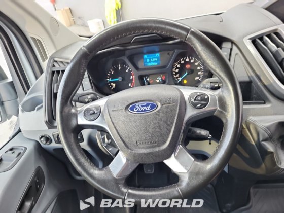 フォード トランジット 130pk クローズド・ボックス・バン