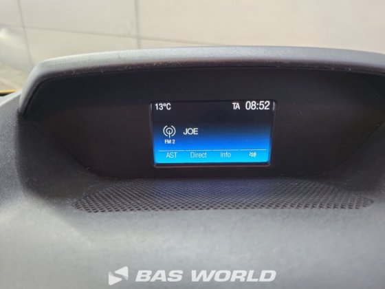 福特全顺 130pk 封闭箱式货车