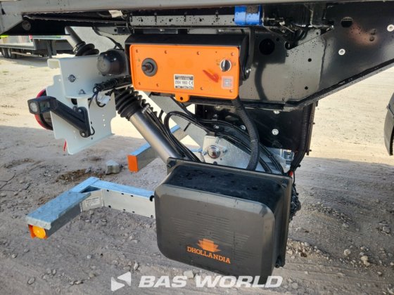 クローネ・クローズドボックス・セミトレーラー