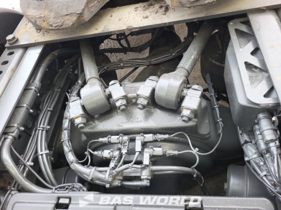 メルセデス アクトロス 1942 4X2 トラクターユニット