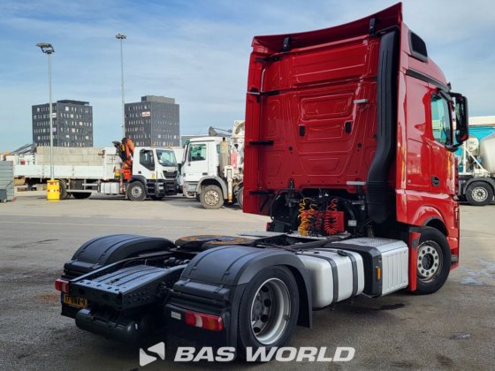 メルセデス アクトロス 1942 4X2 トラクターユニット