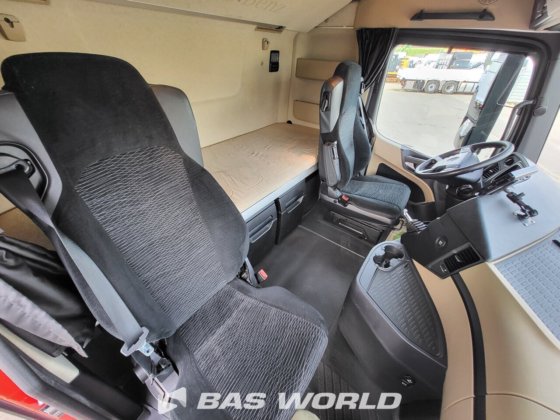 メルセデス アクトロス 1942 4X2 トラクターユニット