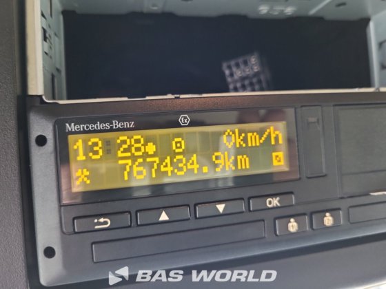 メルセデス アクトロス 1942 4X2 トラクターユニット