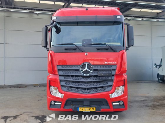 メルセデス アクトロス 1942 4X2 トラクターユニット