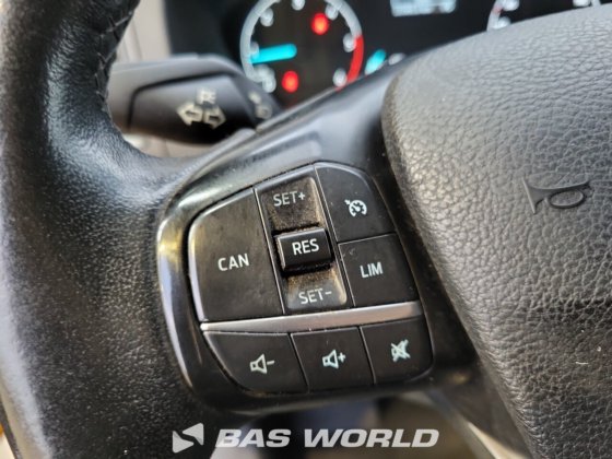 フォード トランジット 130pk クローズド・ボックス・バン