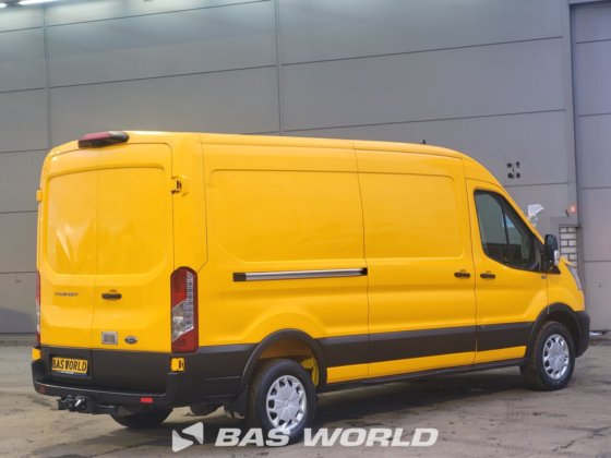 フォード トランジット 130pk クローズド・ボックス・バン