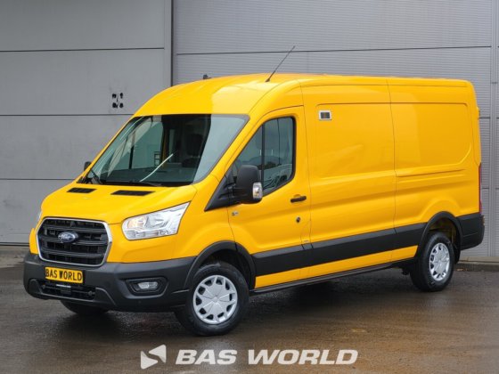 福特全顺 130pk 封闭箱式货车