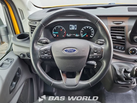 福特全顺 130pk 封闭箱式货车