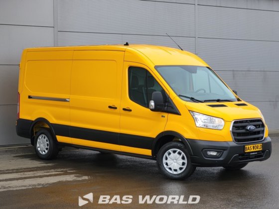 福特全顺 130pk 封闭箱式货车