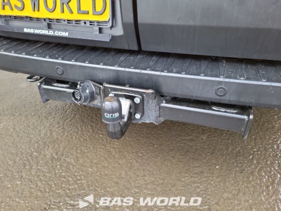 福特全顺 130pk 封闭箱式货车