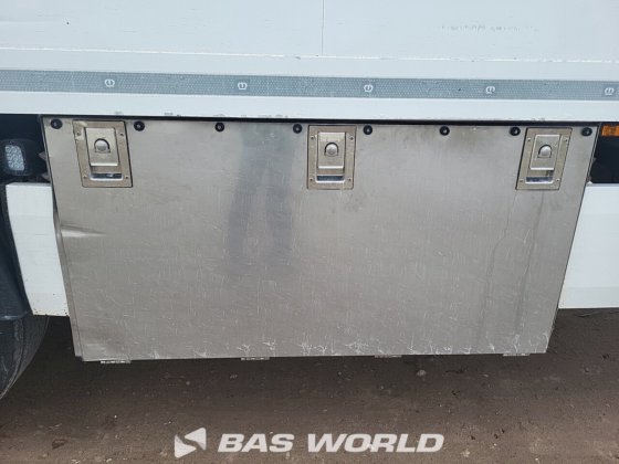 クローネ冷凍セミトレーラ