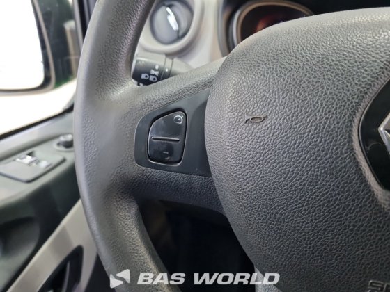 雷诺 Trafic 125PK 封闭式厢式货车