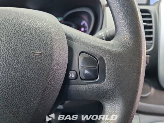 雷诺 Trafic 125PK 封闭式厢式货车