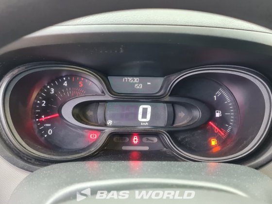 雷诺 Trafic 125PK 封闭式厢式货车