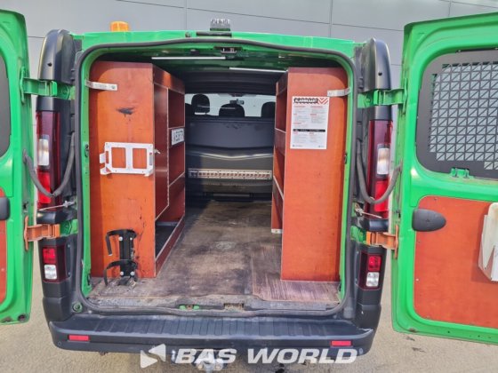 雷诺 Trafic 125PK 封闭式厢式货车