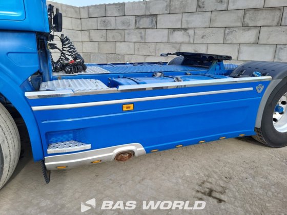 斯堪尼亚 R520 4X2 牵引车组