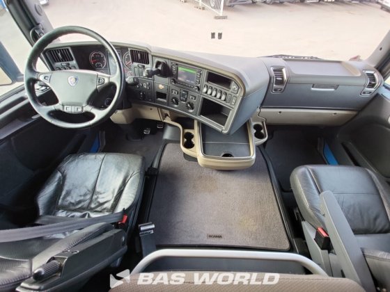 斯堪尼亚 R520 4X2 牵引车组