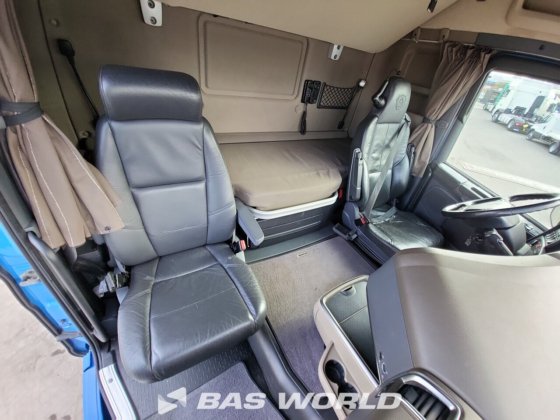 斯堪尼亚 R520 4X2 牵引车组