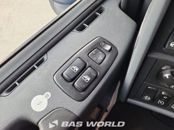 斯堪尼亚 R520 4X2 牵引车组